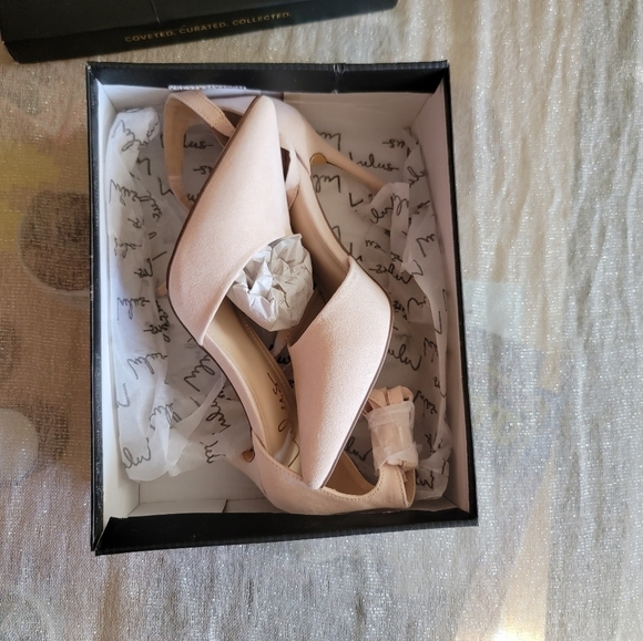 New Lulus natural color Wylenn heels 6.5 - Picture 14 of 16